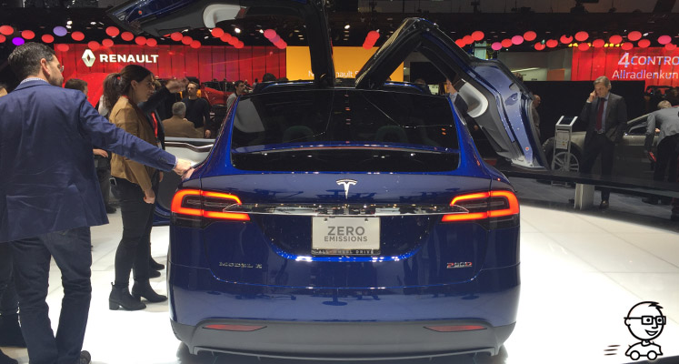 Tesla Model X am Auto-Salon Genf 2016