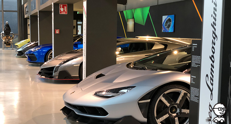 Lamborghini Centenario im Lamborghini-Museum in Sant'Agata Bolognese