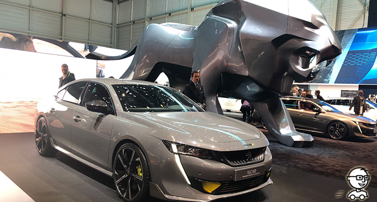 Auto-Salon Genf 2019: Peugeot 508 Concept vor der Löwen-Statue